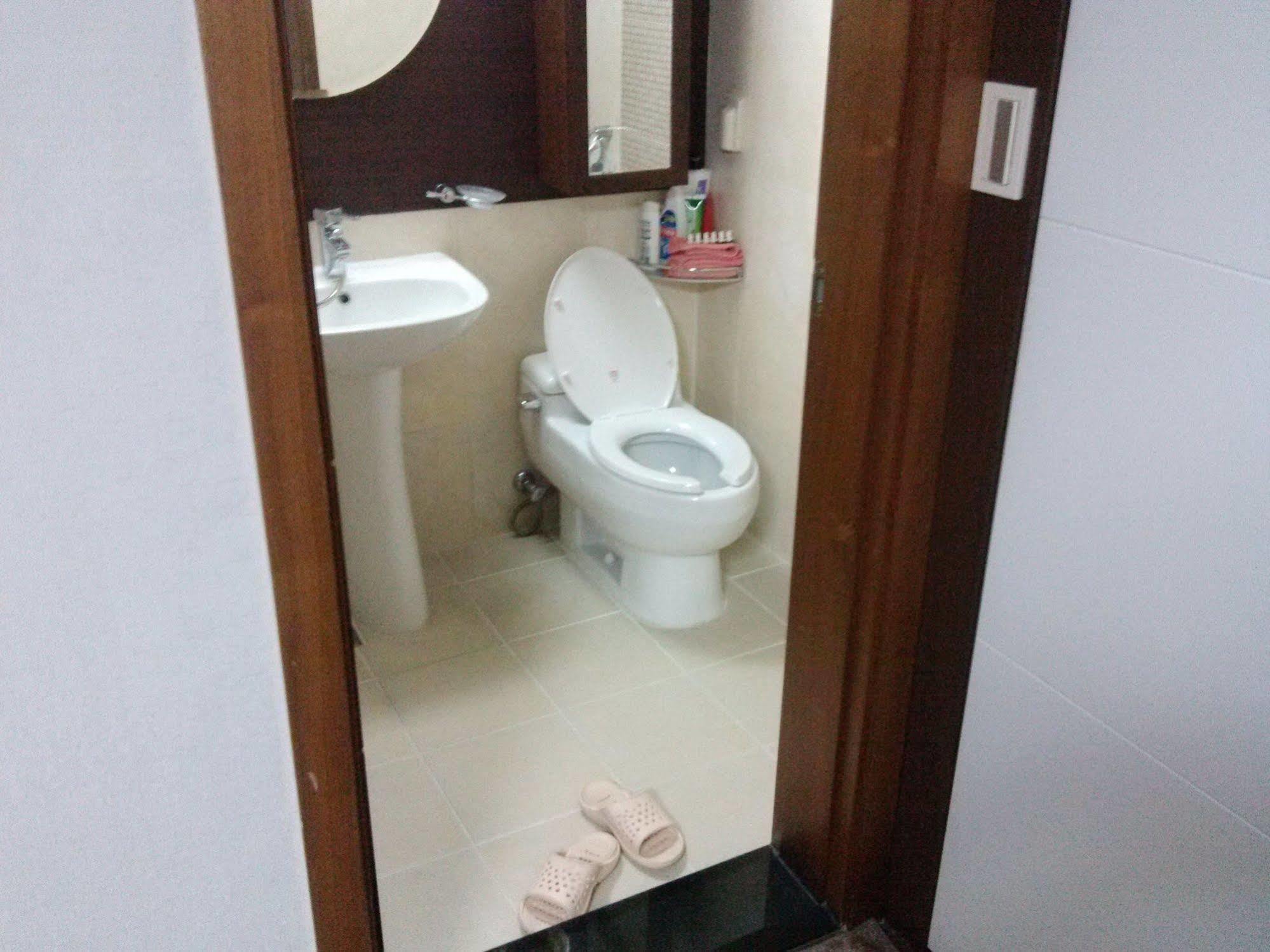 סיאול K Star Road Guesthouse - Hostel מראה חיצוני תמונה