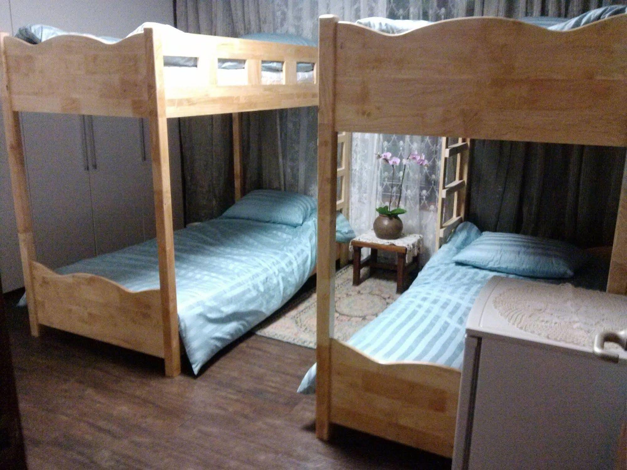 סיאול K Star Road Guesthouse - Hostel מראה חיצוני תמונה